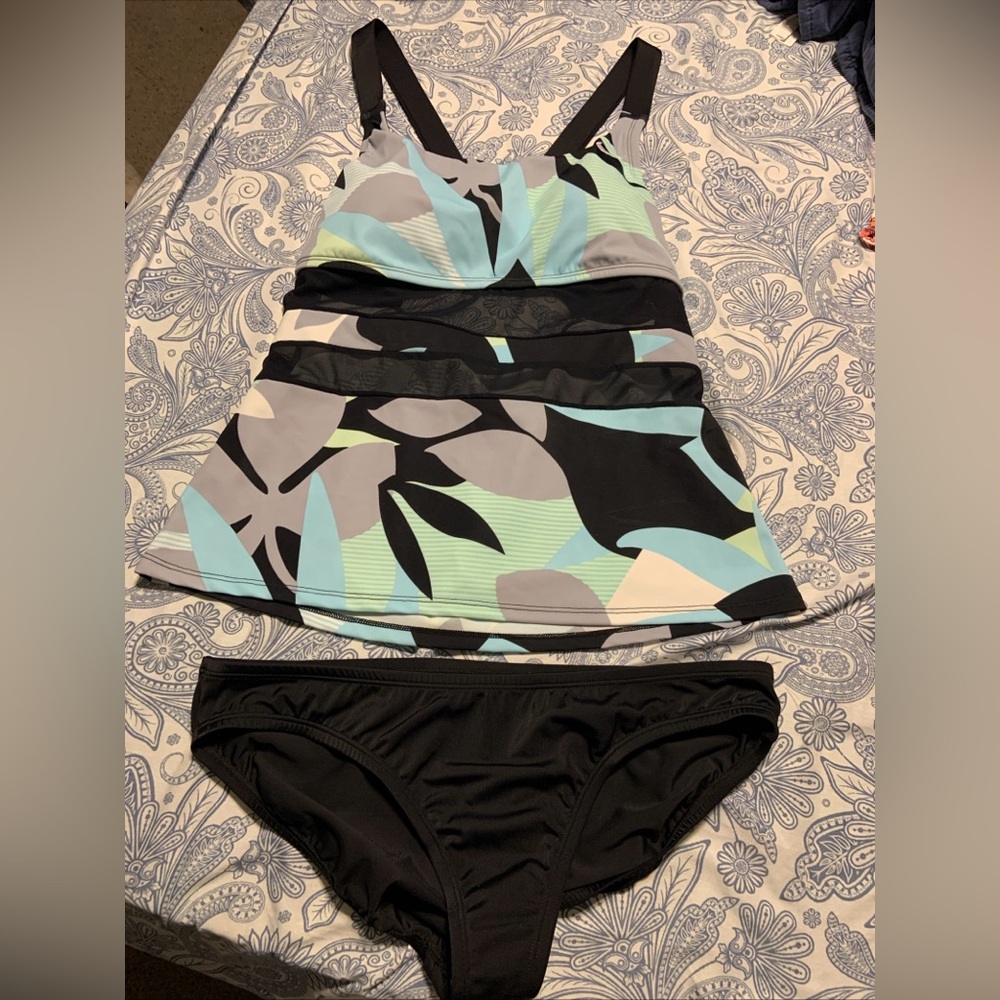 Nike ladies Tankini swim suit set size large